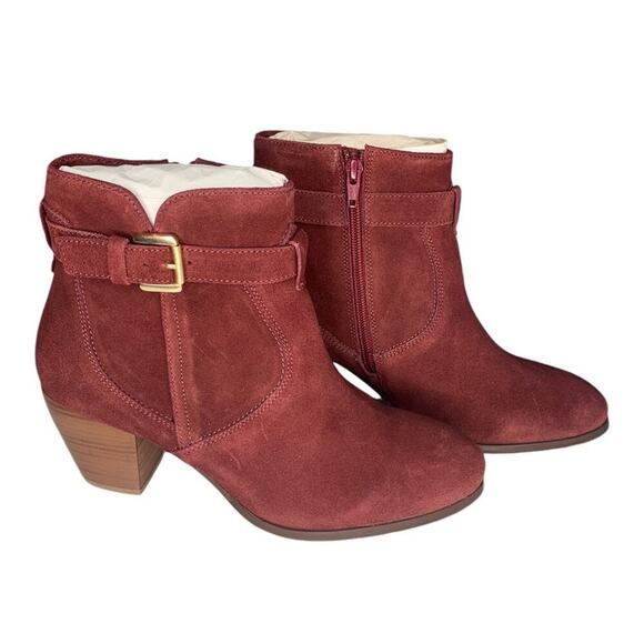 Diba NWT Sleek Booties Burgundy Red Leather Upper Buckle Side Zipper Size 7.5 - Picture 1 of 11